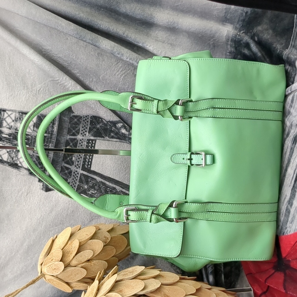 LK Bennett London